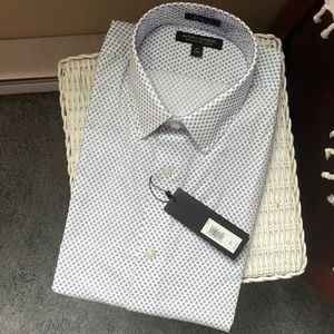 NWT Banana Republic Men’s button down. Never worn.